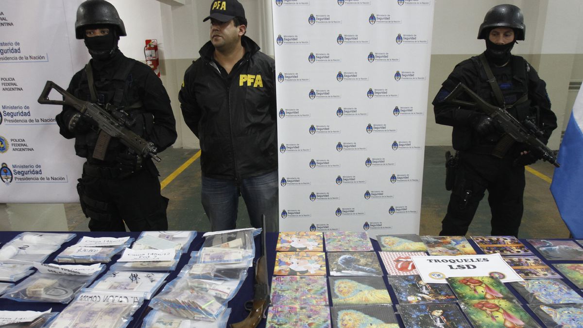 Desbaratan banda que traía drogas de diseño al país