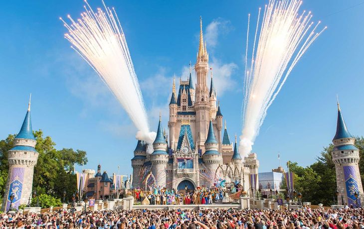 ¿Por qué echaron de un parque de Disney a una estrella del futbol mundial?