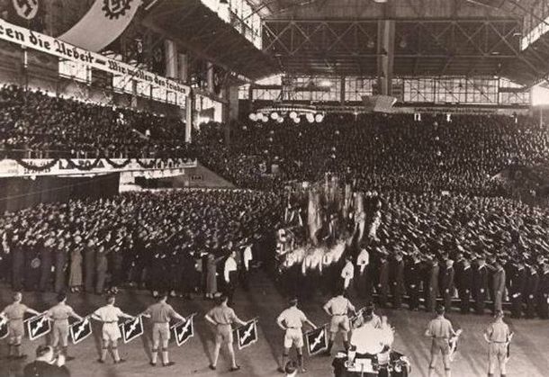 Revelan imágenes del acto nazi más grande del mundo fuera de Alemania en Argentina