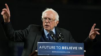 sanders alcanzo dos nuevas victorias ante clinton en alaska y washington sanders alcanzo dos nuevas victorias ante clinton en alaska y washington