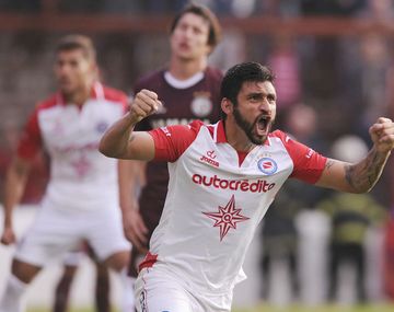 Argentinos se lo empató a Lanús y sigue soñando
