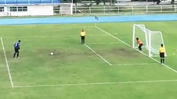 VIDEO: El penal más increíble de la historia que hace reír a todo el mundo