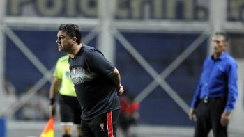 tras la derrota, apuzzo le pidio disculpas a los hinchas tras la derrota, apuzzo le pidio disculpas a los hinchas