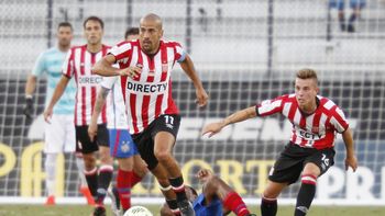 Juan Sebastián Verón volvió a jugar en Estudiantes Juan Sebastián Verón volvió a jugar en Estudiantes