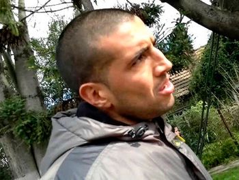 Emanuel Francés negó que haya  golpeado con una pelota a la jueza de línea.