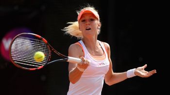 borracha y semidesnuda: una tenista hizo un papelon a la salida de un boliche borracha y semidesnuda: una tenista hizo un papelon a la salida de un boliche