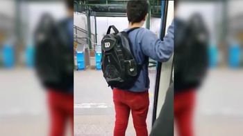 a los tiros en el tren roca: un hombre causo panico en la estacion turdera a los tiros en el tren roca: un hombre causo panico en la estacion turdera