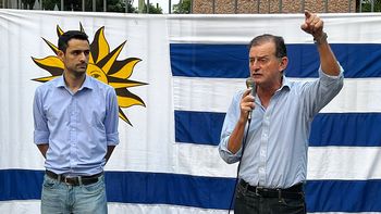 Manini Ríos criticó a Yamandú Orsi por sus comentarios sobre el proceso electoral en Venezuela. Manini Ríos criticó a Yamandú Orsi por sus comentarios sobre el proceso electoral en Venezuela.