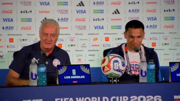 Ilusionados: Diego Gómez se emocionó y la reacción de Gustavo Alfaro conmovió a todos