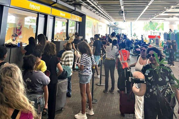 Escándalo con Flybondi: furia y caos en Aeroparque por cancelaciones en plena temporada