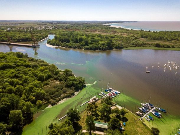 Buscan en el Río de la Plata a un prefecto desaparecido mientras navegaba