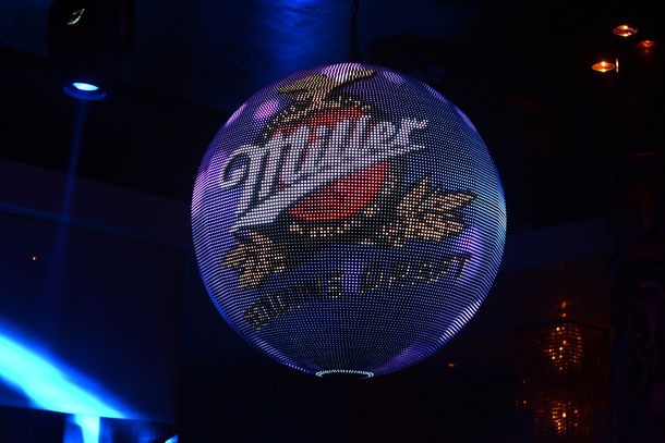 After office de Radio One Cerveza Miller