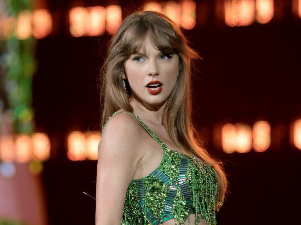 El inesperado look de Taylor Swift en su llegada a la Argentina