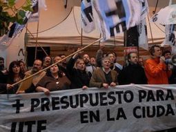 docentes portenos instalan una carpa blanca docentes portenos instalan una carpa blanca