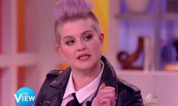 Kelly Osbourne, polémica sobre la comunidad latina