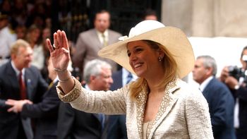 a maxima le venden alfajores y dulce de leche en holanda a maxima le venden alfajores y dulce de leche en holanda