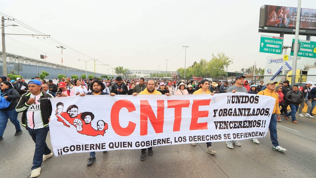 Megamarcha de la CNTE.