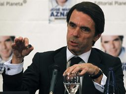 Aznar: Los políticos son un problema grave para España