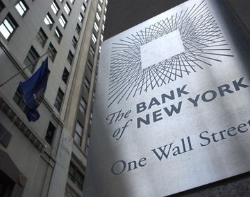 Cruce de opiniones por el posible default técnico