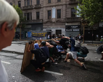 Detuvieron al manifestante que habría arrojado una molotov en la marcha contra la Reforma Laboral