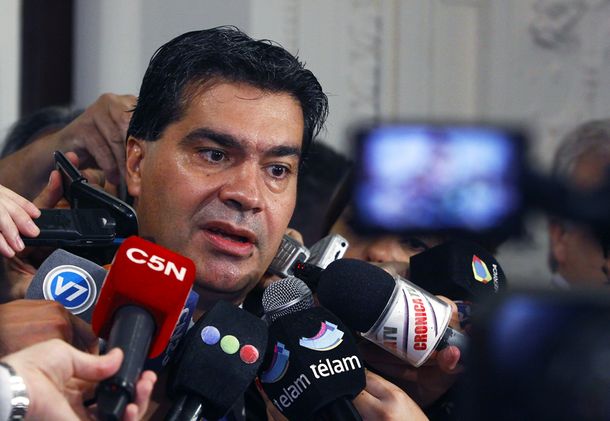 Capitanich debutó con una conferencia de prensa: dijo que hablará a diario con los medios