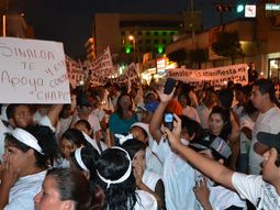 multitudinaria marcha en apoyo al chapo guzman en mexico multitudinaria marcha en apoyo al chapo guzman en mexico