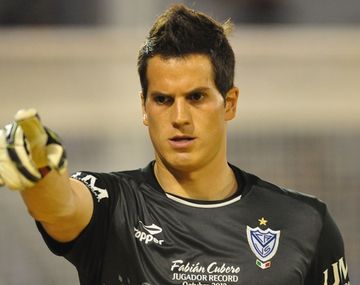 Se lesionó Sosa y Vélez presentará a un nuevo en el arco