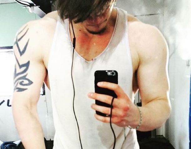 Le explotó la vena aorta por tomar esteroides