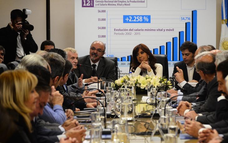 El sueldo mínimo aumenta en dos cuotas un 28,5%: llegará en enero a $6060