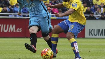 barcelona vencio a las palmas y estiro diferencias barcelona vencio a las palmas y estiro diferencias