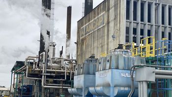 Refinería la Teja - perteneciente a Ancap - en Montevideo, Uruguay. Refinería la Teja - perteneciente a Ancap - en Montevideo, Uruguay.