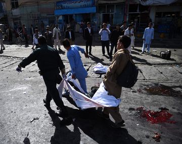 Otra vez el terror: al menos 61 personas murieron en un ataque en Afganistán
