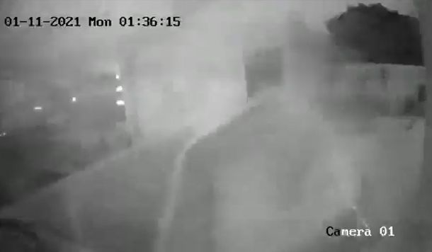 VIDEO: Se les voló la pileta por la tormenta en la Ciudad y la buscan por las redes