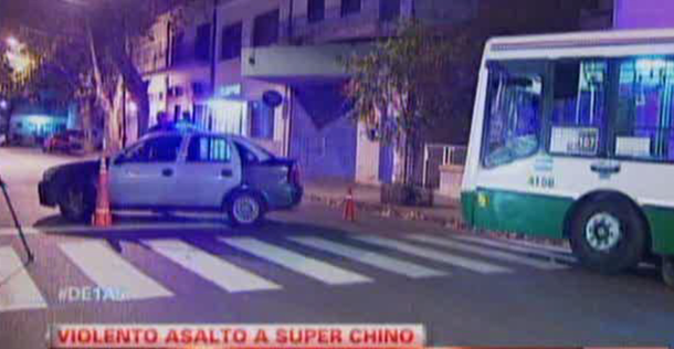 Feroz tiroteo en Floresta tras el robo a un supermercado chino