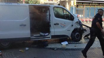 video: esta es la camioneta que protagonizo el atentado video: esta es la camioneta que protagonizo el atentado