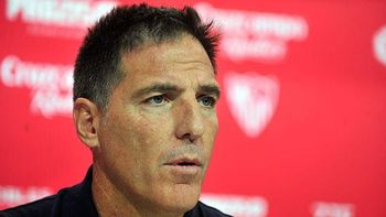 Tras su operación por cáncer, el Sevilla echó a Berizzo Tras su operación por cáncer, el Sevilla echó a Berizzo