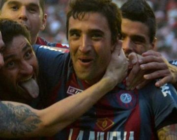Fue clave en San Lorenzo y jugó en Boca, aunque encontró su vocación luego de colgar los botines. 
