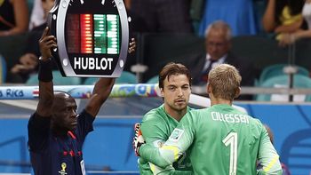 la locura de louis van gaal para ganar los penales la locura de louis van gaal para ganar los penales