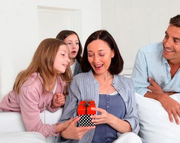 Sólo en cuatro provincias se puede celebrar en casa y en familia el Día de la Madre: qué pasa en la Ciudad