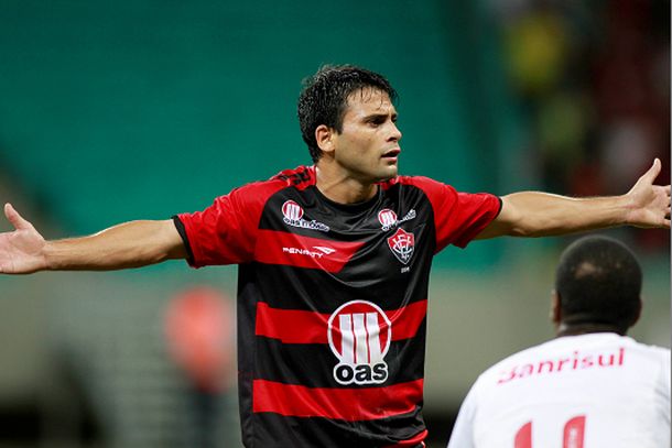 Es de familia: el primo de Messi es figura y goleador en Brasil