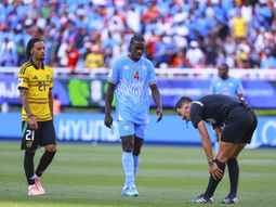 entre lagrimas: tello se lesiono en congo-jamaica y podria perderse el mundial entre lagrimas: tello se lesiono en congo-jamaica y podria perderse el mundial