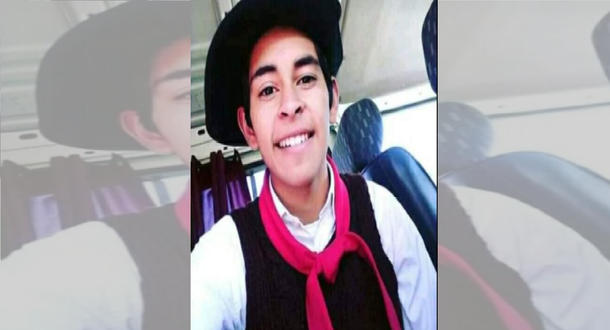 Un joven de 20 años que paseaba junto a su novia murió aplastado por un camión de zanahorias