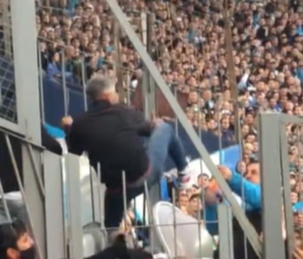 Escándalo: así fueron los incidentes entre hinchas de Racing y allegados de Independiente