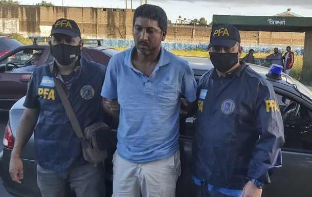 Capturaron al sospechoso del doble crimen de un policía y un barrendero en un colectivo