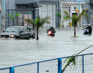 Un hombre murió por el temporal en Isidro Casanova