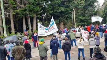 denuncian cientos de despidos en la cnea y los trabajadores se movilizan en todo el pais denuncian cientos de despidos en la cnea y los trabajadores se movilizan en todo el pais