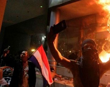Así incendiaron el Congreso en Paraguay
