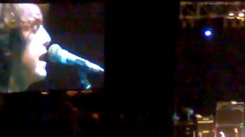 el hijo de cerati emociono con un tema de su padre el hijo de cerati emociono con un tema de su padre