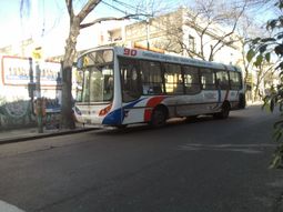 Pelea de tránsito: discutieron y lo apuntaló con un destornillador