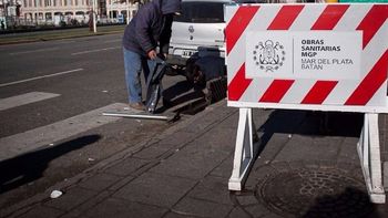 Cobrará más de 60 mil pesos por un accidente con una boca de tormenta - Crédito: 0223.com.ar Cobrará más de 60 mil pesos por un accidente con una boca de tormenta - Crédito: 0223.com.ar